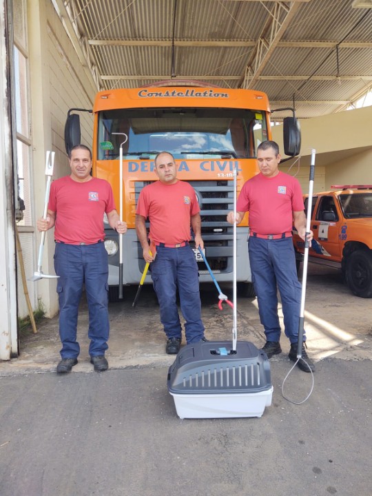 ENTREGA DE EQUIPAMENTOS PARA AGENTES DE DEFESA CIVIL