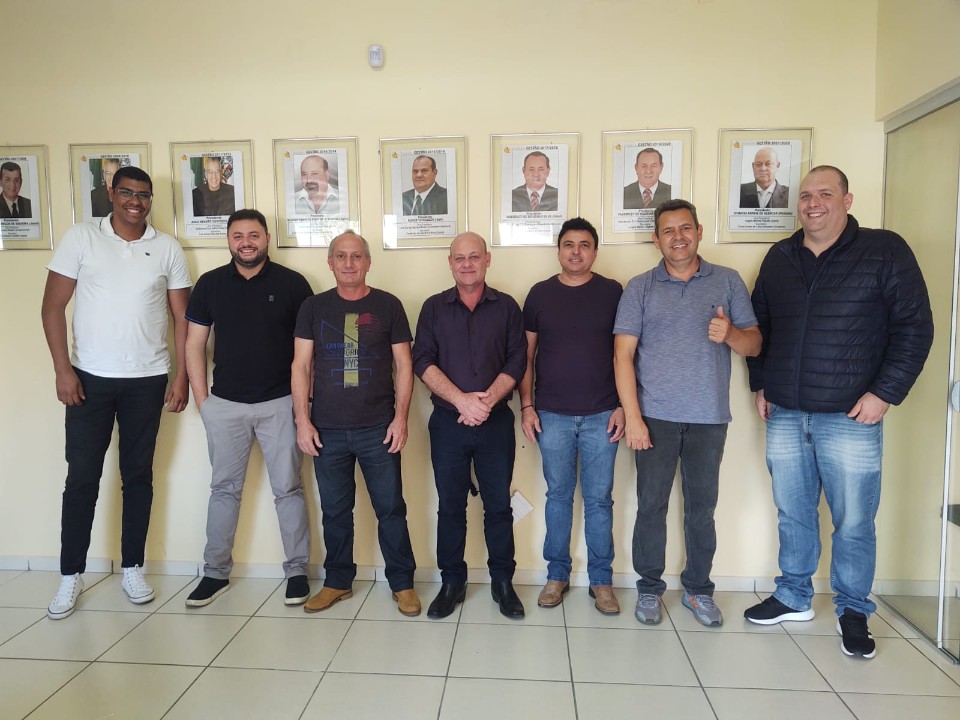 PREFEITOS E REPRESENTANTES INTEGRANTES DO CIVARC SE REUNEM PARA DISCUTIR SOBRE PROVÁVEL CONVÊNIO COM ITAIPU BINACIONAL
